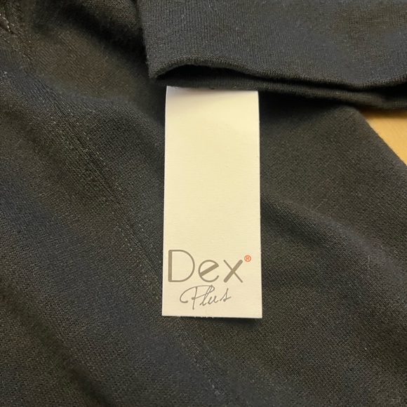 Dex Sweater NWT - Picture 5 of 6